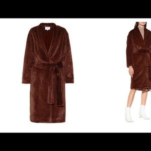Vince faux fur coat! Xs